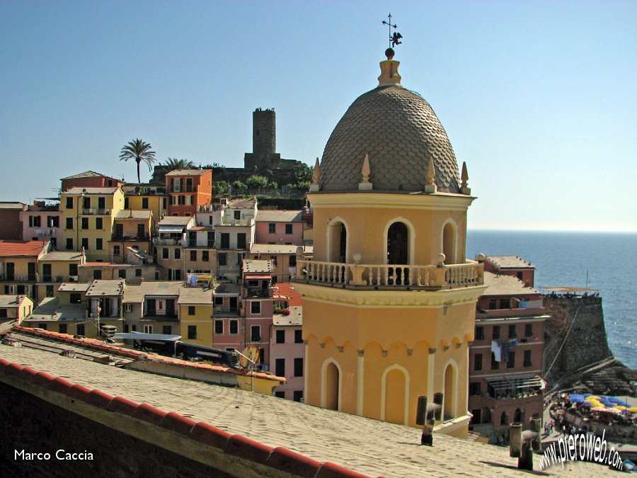 19_Campanili e torri di Vernazza.JPG